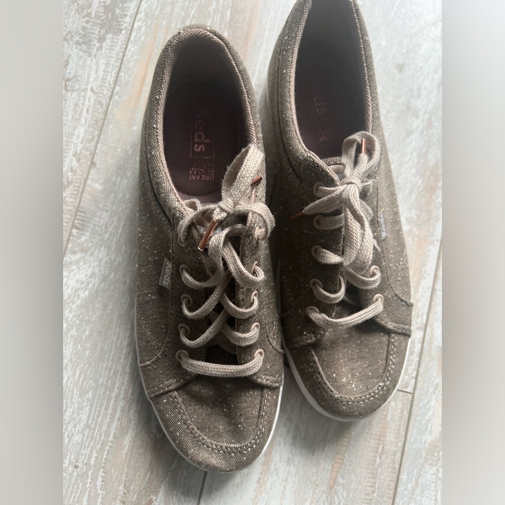 Keds women’s sneakers size 6.5 like new
